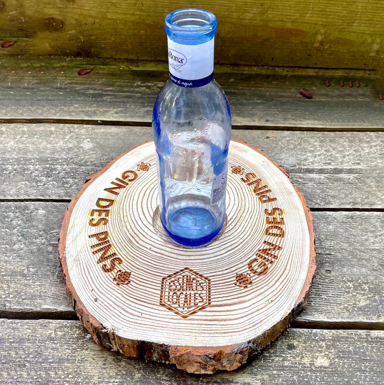 thumbnail_PLV Bois gravé.07